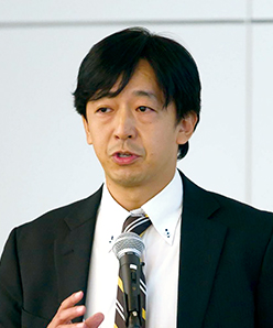 松井 裕晃氏