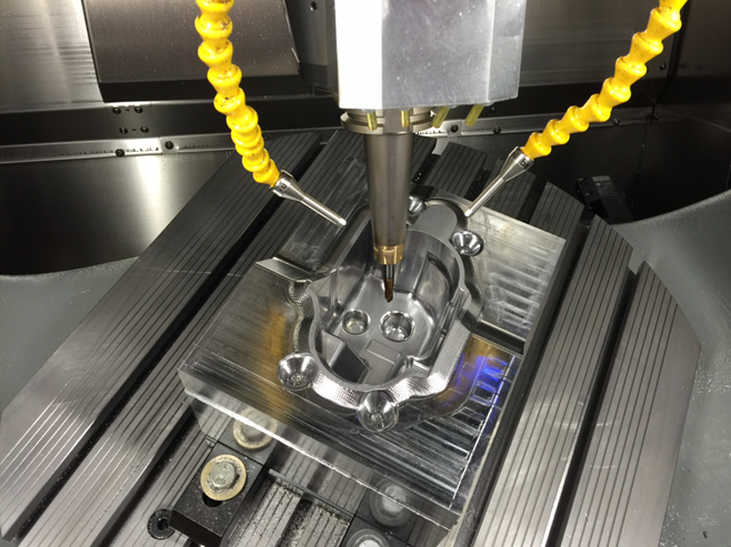 5軸CAM加工機の実機